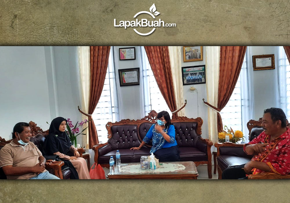 Read more about the article Lapakbuah.com Bantu Penjualan Produk UPT Benih Induk Palawijaya SUMUT