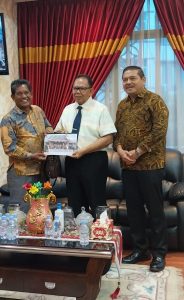 Read more about the article Tokoh Masyarakat (Dr. Parlindungan Purba, SH, MM) SUMUT Kehilangan Tokoh Pembangunan Ekonomi Kerakyatan